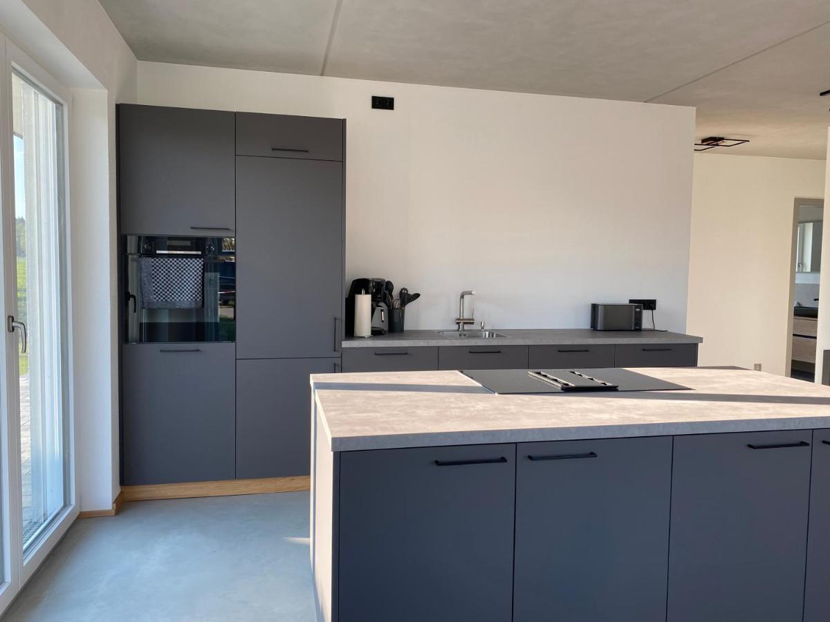Neubau Gruener Wolpertinger Designwhg 106Qm Barrierefrei Apartamento Breitbrunn am Chiemsee Exterior foto