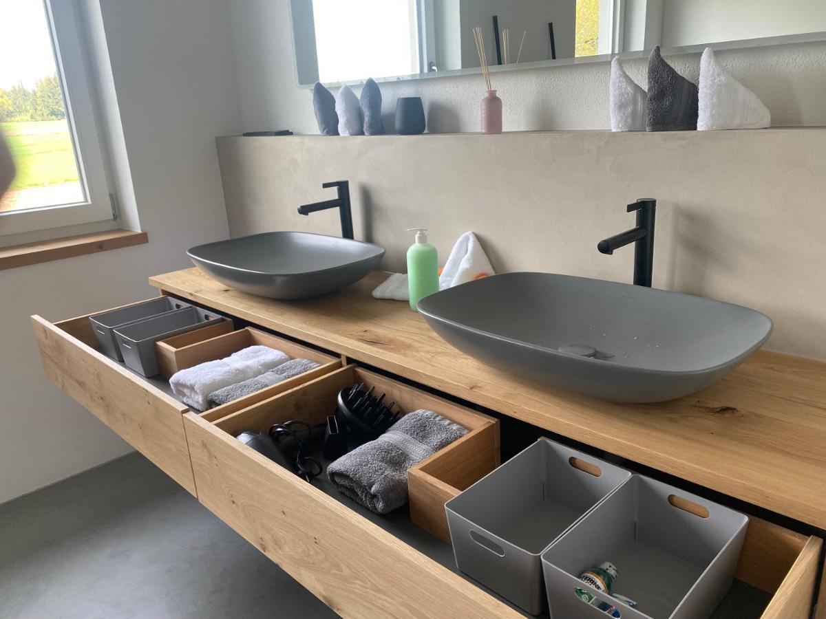 Neubau Gruener Wolpertinger Designwhg 106Qm Barrierefrei Apartamento Breitbrunn am Chiemsee Exterior foto