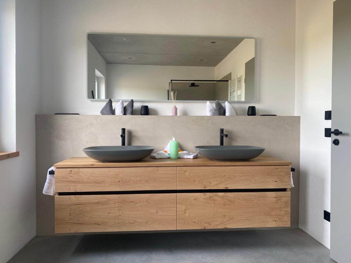 Neubau Gruener Wolpertinger Designwhg 106Qm Barrierefrei Apartamento Breitbrunn am Chiemsee Exterior foto